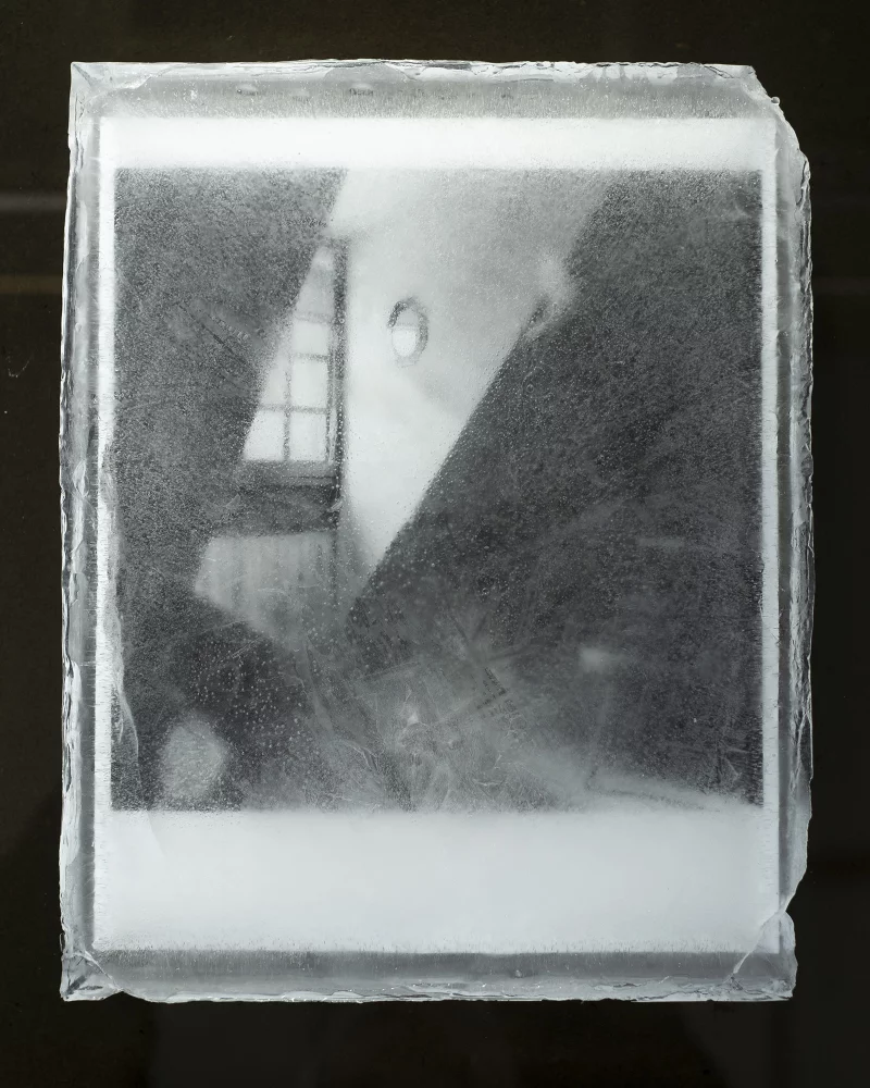Installation artistique « Camera Calda / Débâcle » à la Glacière