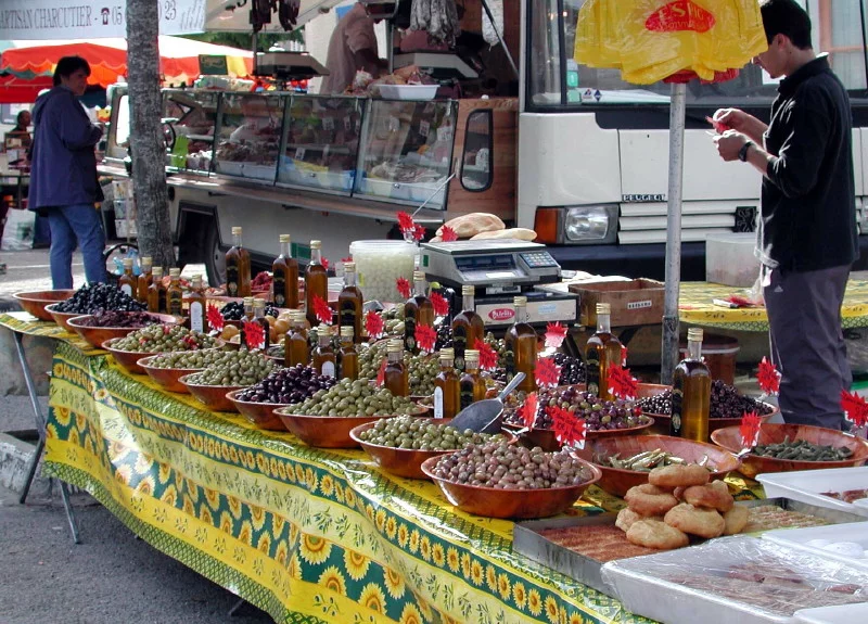 Marché d'été à Prayssac