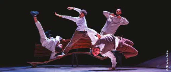 Danse : "Sous le poids des plumes" Cie Pyramid