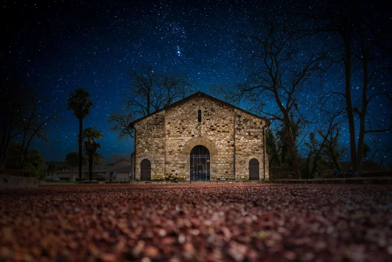 Visite "Monstrueuse " à la Crypte