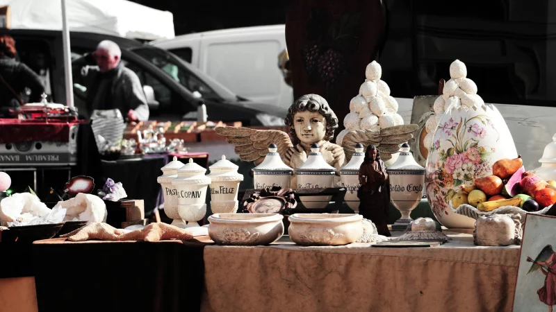 Brocante et vide-greniers à Loubressac