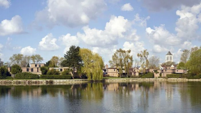 Le Hameau rêvé de Jean-Pierre Watel