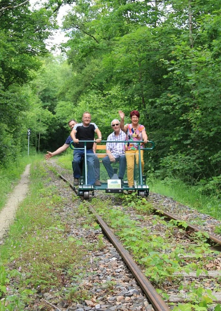Vélo-rail en forêt de Massonges