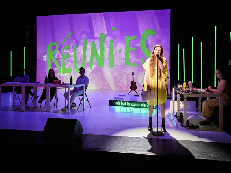 Spectacle "Radio live — Réuni·es"