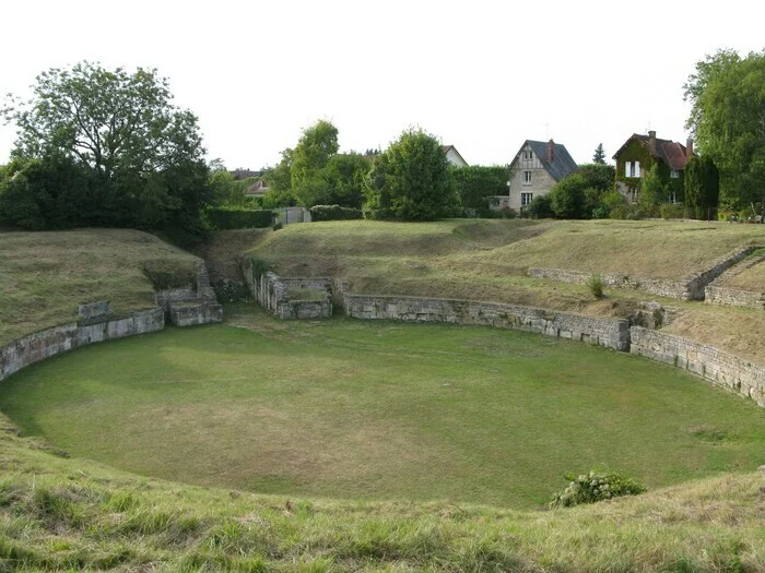 Visite guidée: "Au Cœur des Arènes de Senlis: Voyage au Temps des Gladiateurs"