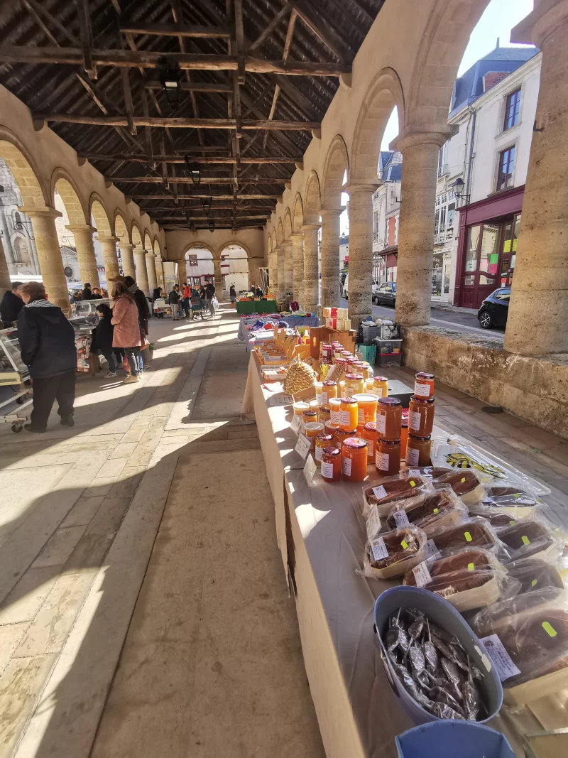 Marché hebdomadaire d'Airvault (samedi matin) et animation