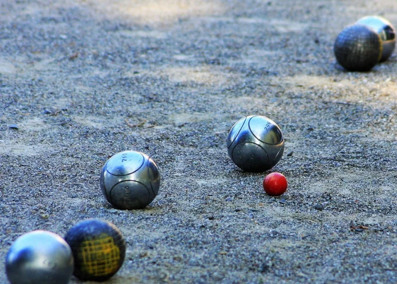 Pétanque et soirée dansante
