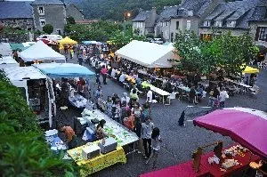 Marché gourmand nocturne et concert