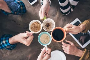Le café des vacanciers
