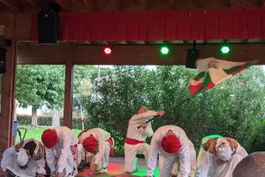 Spectacle de danses basques avec Mutxiko Elkartea