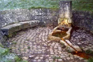 La Fontaine rouge en visite libre