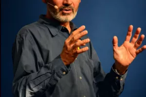 CHRISTOPHE ANDRÉ