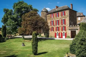 Randonnée dans la tiédeur de fin d'après-midi "Château du Bosc"