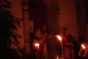 Visite aux flambeaux de la bastide de Monflanquin  - Janouille raconte la bastide du XIIIème siècle
