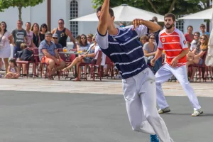 Partie de pelote basque à main nue