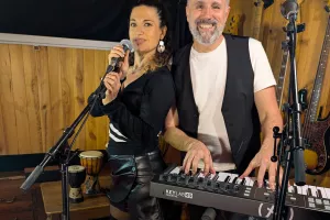 Animation musicale avec le Duo Acoustic Vibes