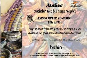 Atelier de crochet avec des tissus recyclés avec Hélène