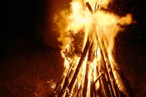 Feu de la Saint Jean à La Sauvetat sur Lède