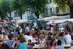 Marché nocturne des Producteurs de Pays