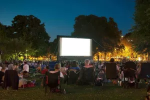 Ciné plein air et jeux Aqua Park