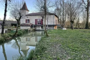 Découverte d'un moulin possédant une boulangerie