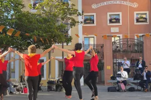 INITIATION À LA SARDANE