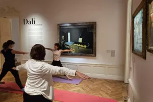 YOG'ART - SALUTATION AU SOLEIL DE RIGAUD