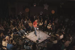 STAND-UP COMEDY CLUB  • Brio - Léo Dumon