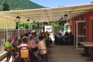 Marché artisanal et produits locaux