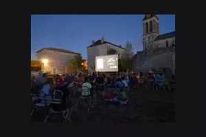 Cinéma en plein air | Des Minions et des Monstres