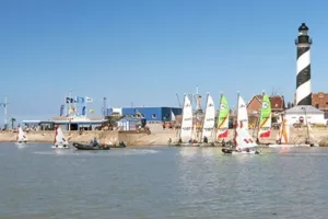 DECOUVERTE DU BORD DE MER A LA VOILE