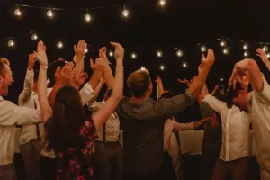 FÊTE DU VILLAGE - SALON DES VINS ET GRAND ORCHESTRE