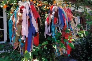 Création Collective d'un arbre à souhaits