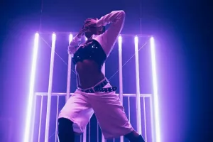 DANCING
