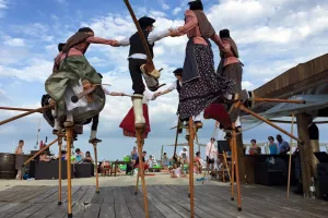 Spectacle des échassiers landais Lous Esquirous