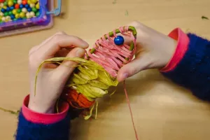 Atelier-patrimoine (3-5 ans) : vannerie sauvage