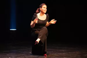 Spectacle humour "Antonia de Rendinger,  Scènes de corps et d'esprit"