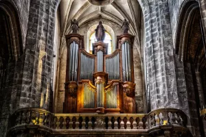 Accompagnement musical de la messe (10h30) et pièces d'orgue suivies du concert exceptionnel (12h30)- 9 siècles d'Art choral