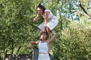 La Pomme - Eve & Eve