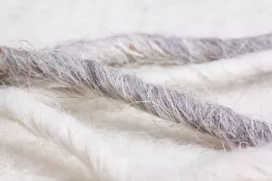 Atelier à la ferme: bracelets en perles de laine feutrée