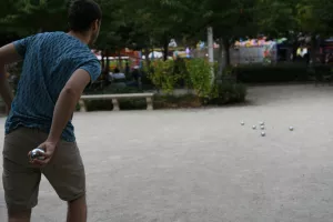 Tournoi de pétanque et BBQ au camping des Roussilles