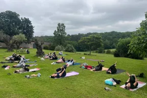 Yoga au château Thieuley
