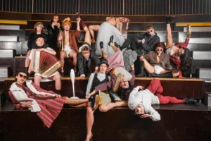 SPECTACLE DE CIRQUE AVANT QUE ÇA PASSE