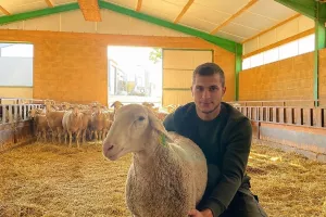UN ÉTÉ À LA FERME : LES CAYRELLES