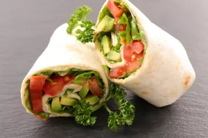 Cuisiner ses wraps aux légumes de saison