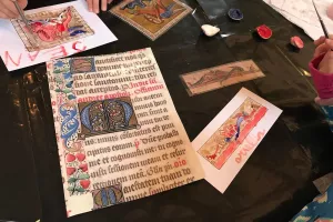 Atelier enluminure, au Château de Morlanne