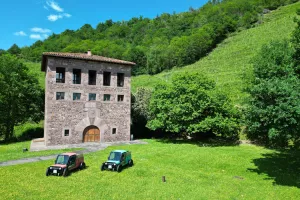 Echappée en quadricycle électrique E-Pottok et visite du Domaine Brana