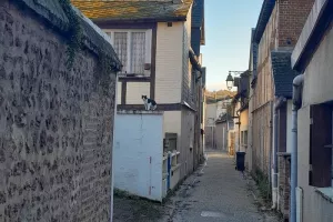 Visite guidée "Petits passages, grandes histoires : Bernay par ses ruelles et venelles"