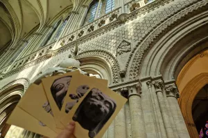 Visite Famille Étonnants Patrimoines : Le temps des bâtisseurs, cathédrale Bayeux