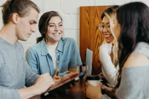 Bavardages : atelier de conversation en français